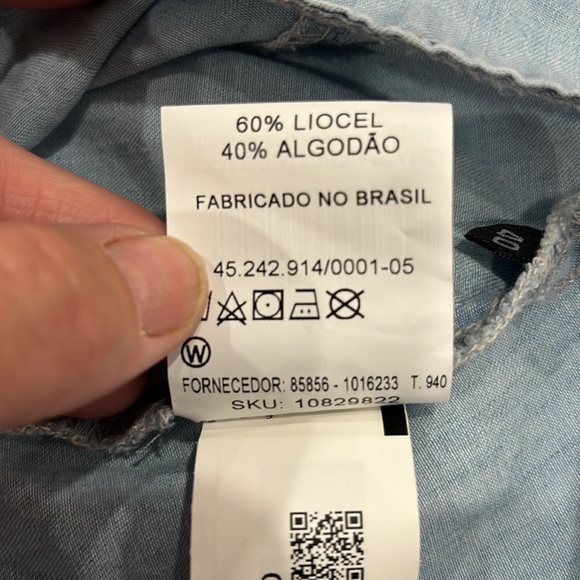 Midi length chambray lyocell skirt with long front split - made in Brazil - Picture 10 of 11